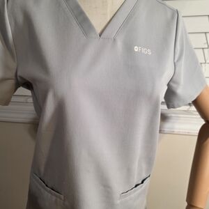 Figs Soft Gray V-Neck Scrub Top